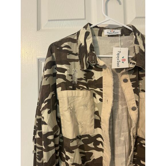 NWT Boutique Distressed Lightweight Camouflage Button Jacket One Size Fits Most - Picture 5 of 5